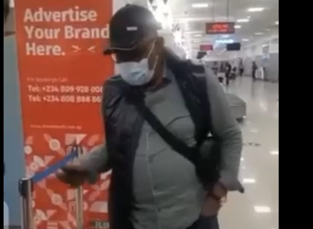Akeredolu is Back in Nigeria After Rumours of Death