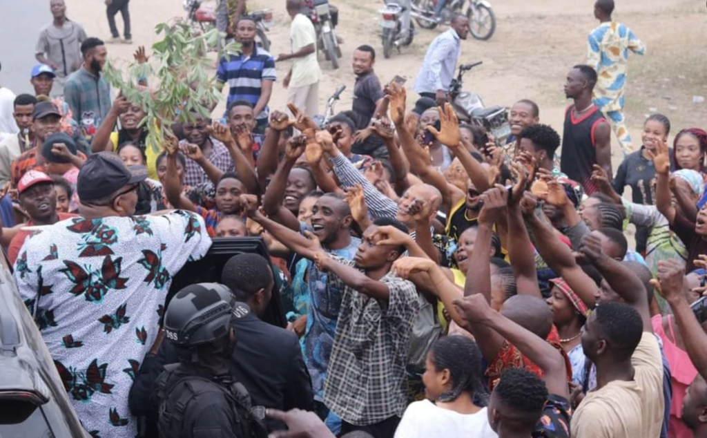 Akpabio Jubilates After INEC Declared Him Winner of Senatorial Poll