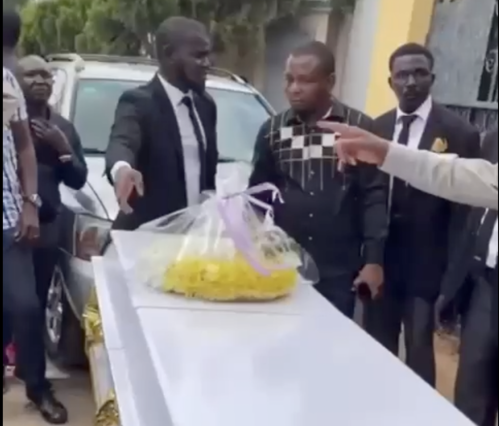 Tears, Anguish as Family Buries 12-Year Old Electrocuted Chrisland School Student
