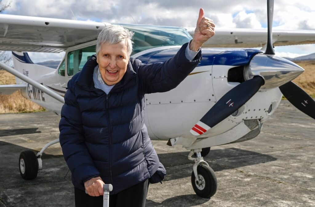 93 Year Old Care Home Resident Fulfils Wish to Fly Again in Small Plane