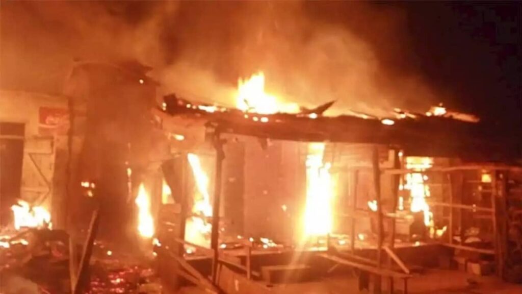 Fire Razes Building in Abeokuta, Kills 80-year-old Woman