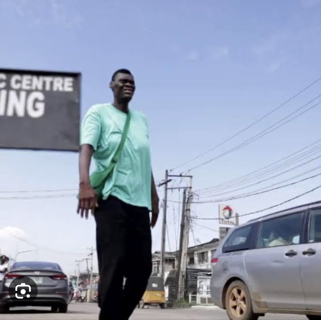BREAKING: Nigeria’s Tallest Man, Afeez Agoro Dies at 48