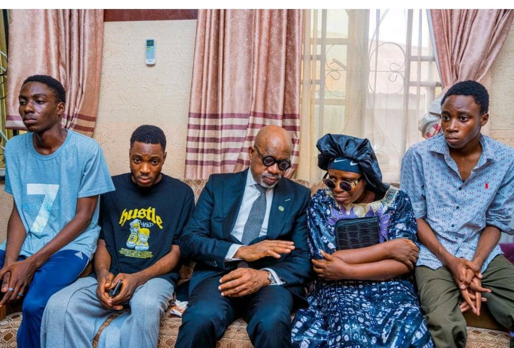 Abiodun Promises to Take Care of Family of Governor’s Office Accountant Killed By Armed Robbers