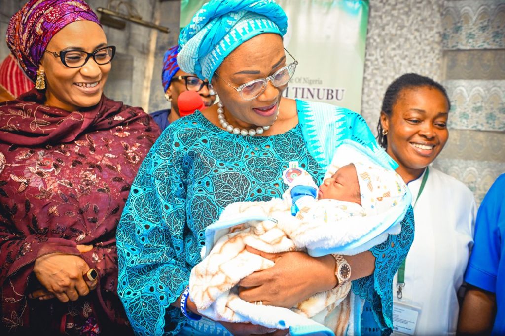 Behold First Baby of the Year in First Lady’s Hands