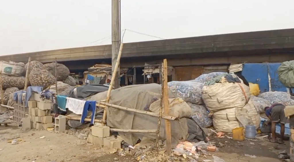 Lagos Serves Quit Notice to Under-Bridge Occupants
