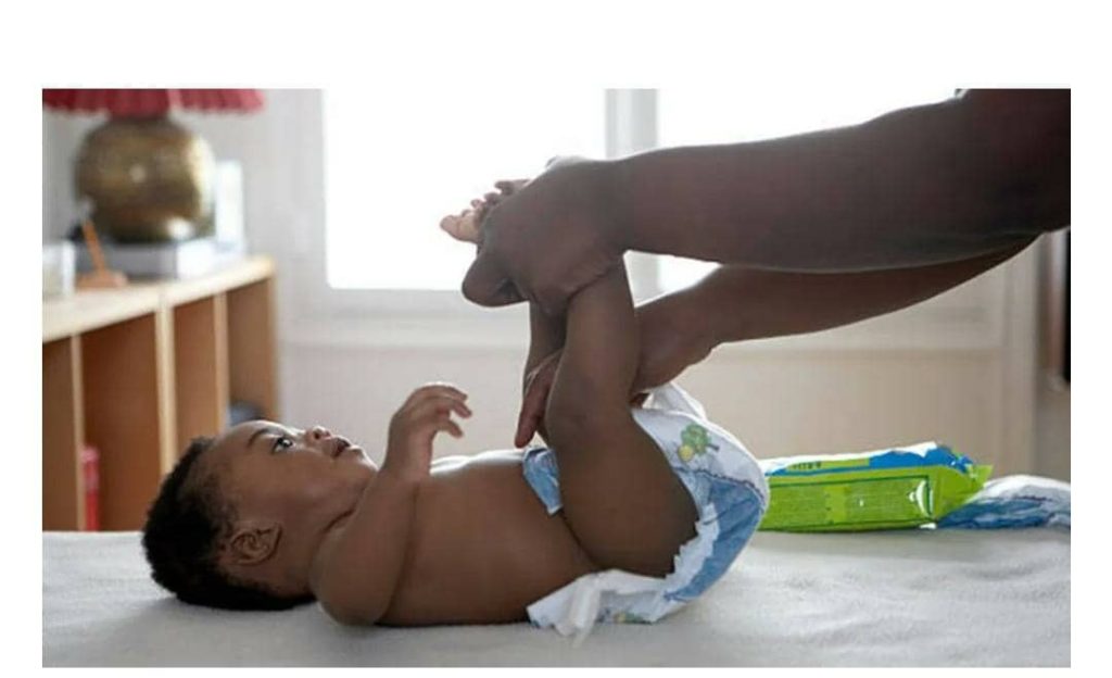Medical Expert Warns Against Delays in Change of Children’s Diapers
