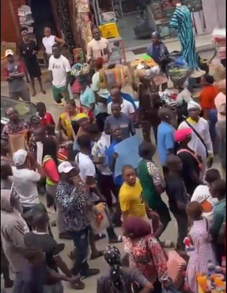 Thugs Threaten on Streets of Lagos; Dare Anyone to Come Out for Protests
