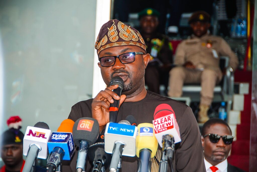 FG Declares Public Holidays for Christmas, New Year Celebration