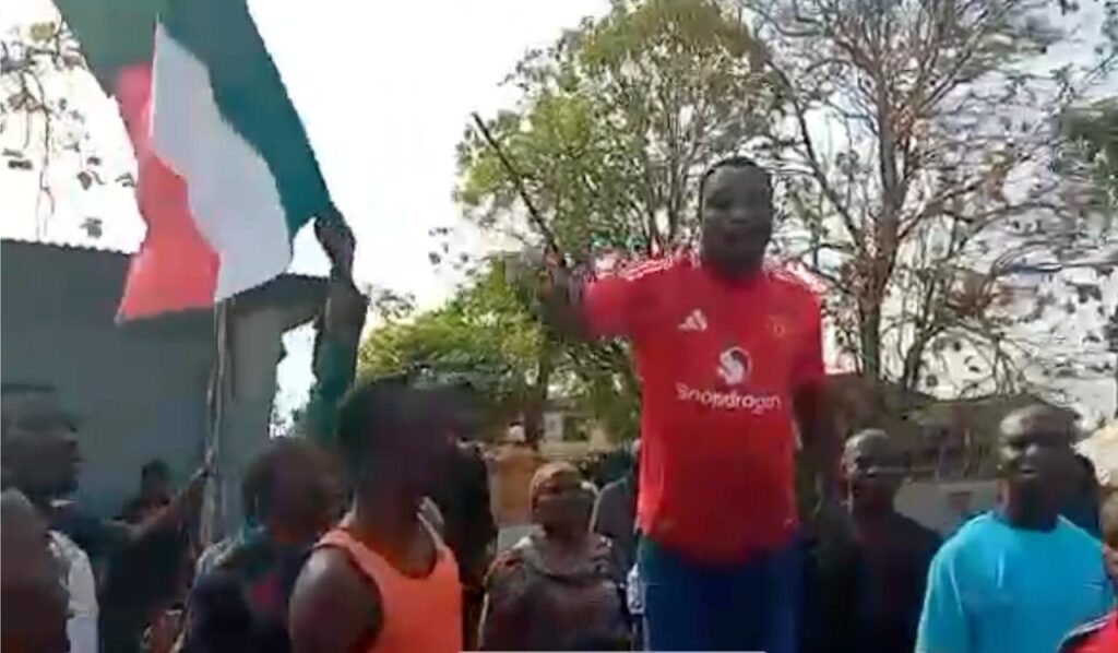 Tension Mounts in Osun as PDP Members Resist Take Over of Council Secretariats by APC Loyalists