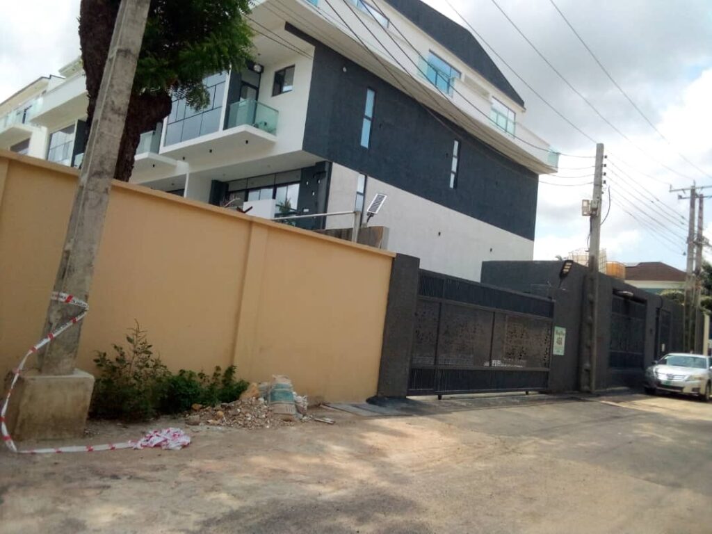 Leading Human Rights Campaigners Rise To Defend Gani Fawehinmi’s Property Against Encroachment