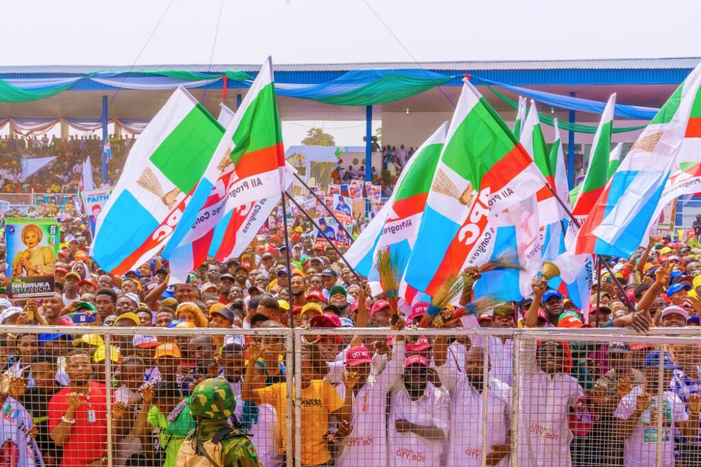 Mass Defection Rocks Kano as Over 1,000 NNPP Members Dump Party for APC