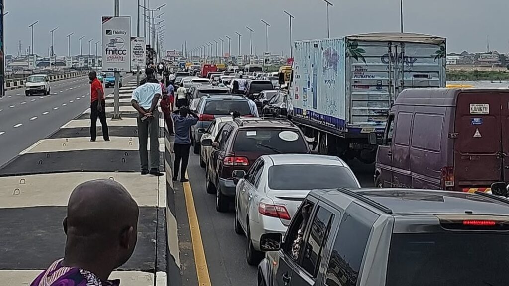 Police Deploy Officers to Third Mainland Bridge amid Planned Protest by Oworonshoki Residents