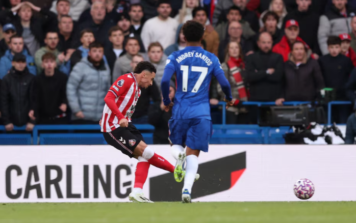 Sunderland Stun Chelsea with 2-1 win at Stamford Bridge