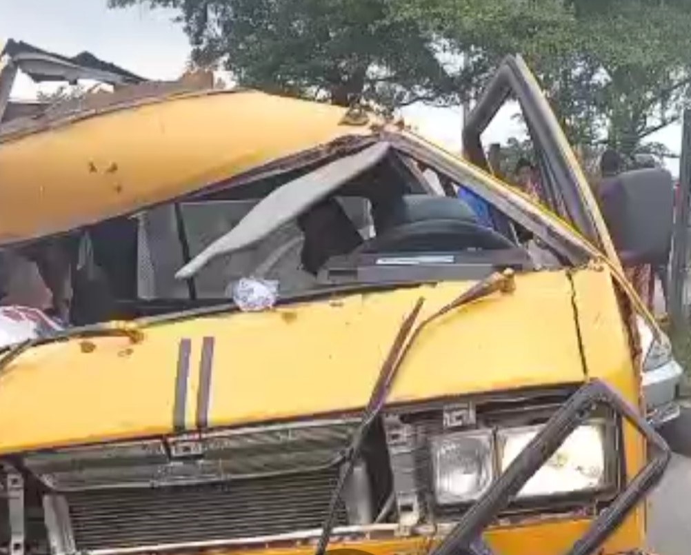 One Dead, Six Injured in Bus, Truck Collision along Ikorodu Road