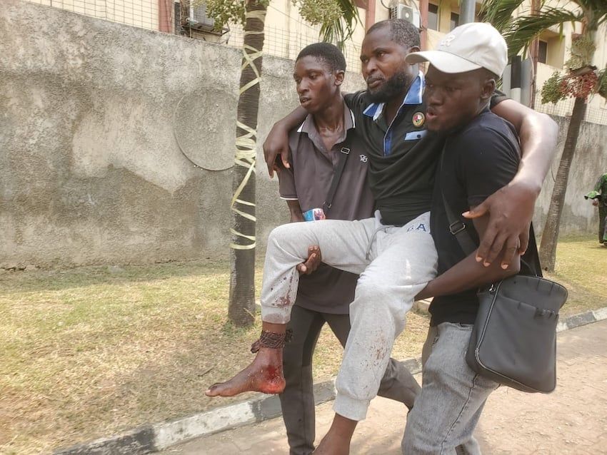 Alleged Land Grabbing: Many Injured as Police Tear-Gas Protesters in Lagos