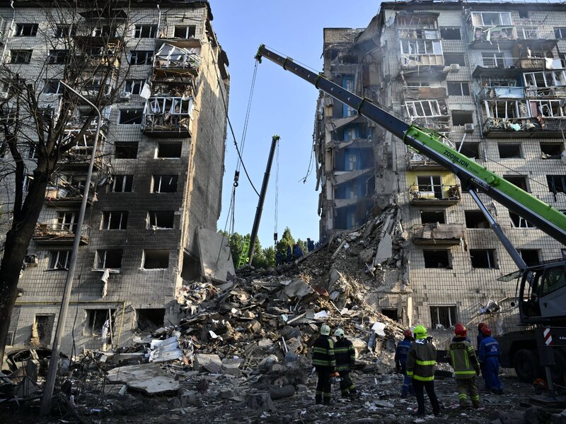 Russian Drone Attacks Injure at Least 14 in Ukraine