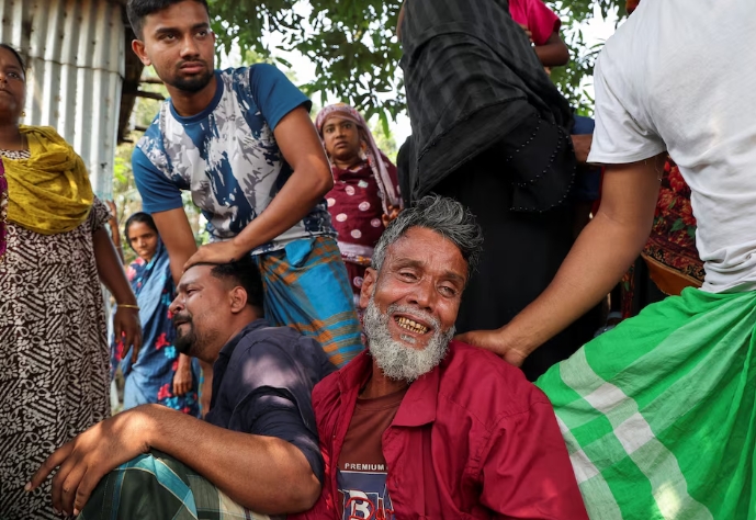 24 Dead as Bus Falls into River while Boarding Ferry in Bangladesh
