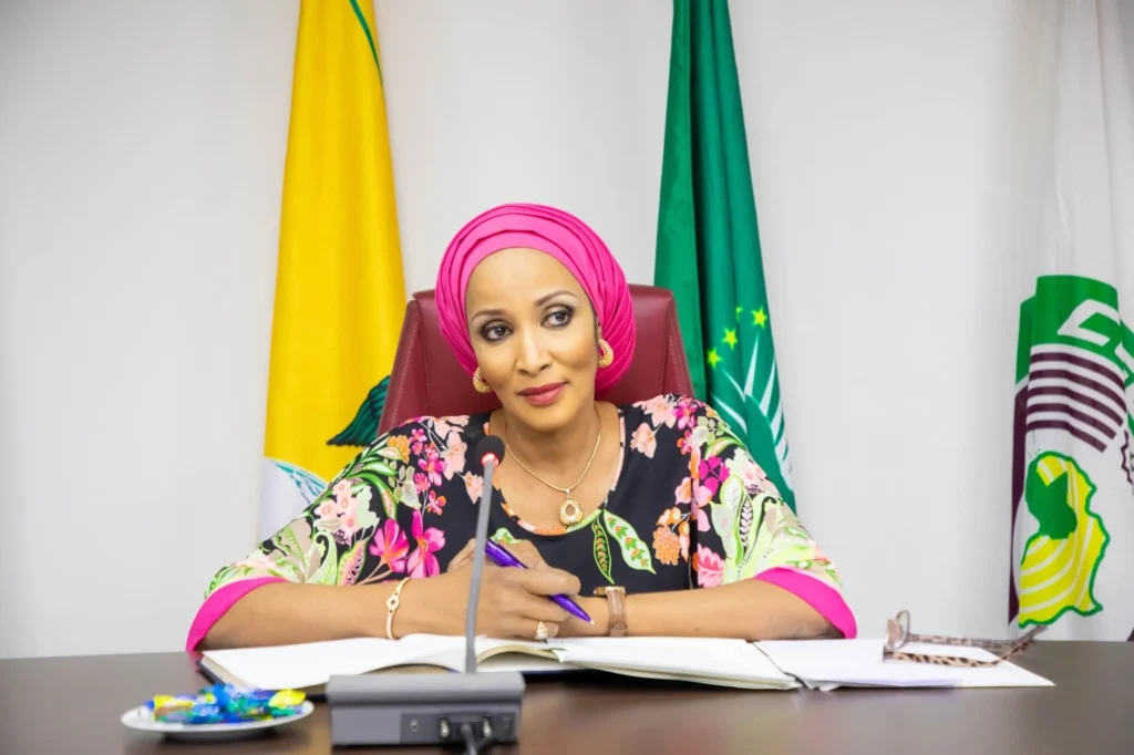 FG Vows Not to Abandon Nigerians Seeking Exit from South Africa
