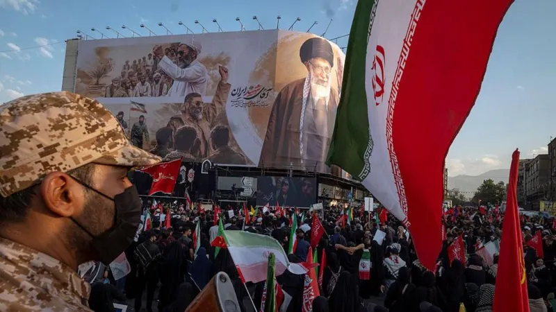 Iran Threatens to Block More Trade Routes as US Launches Fresh Strikes