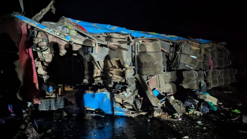 School Bus Crash Kills 20 Pupils in Uganda