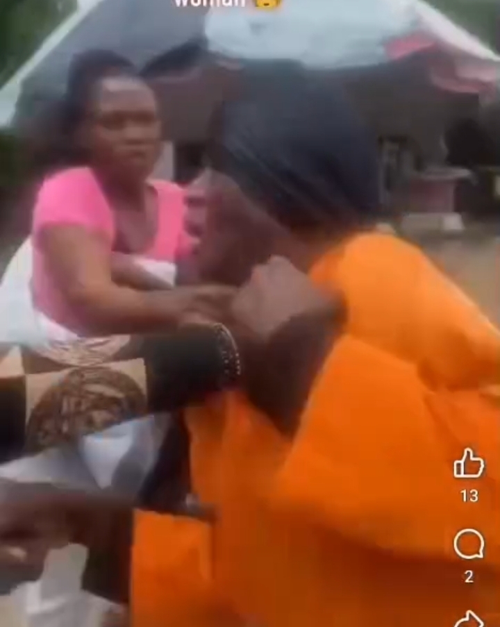Scary Scene as LAWMA Female Official Attacks Woman With Heavy Stone