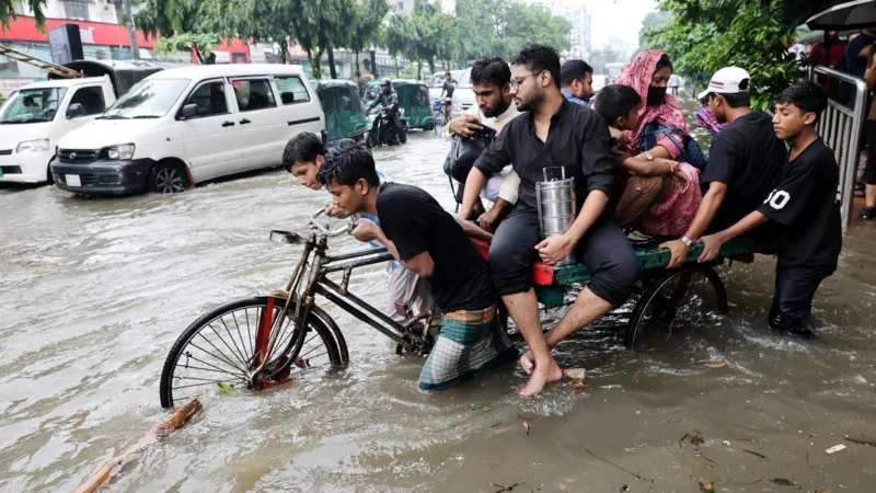 Heavy Rains, Flash Floods Kill 51 in Bangladesh