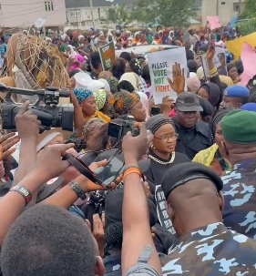 Osun: Women Storm Police Headquarters in Protest over Killings, Pre-Election Violence in State